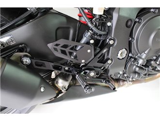 System Di Poggiapiedi Mue2 Nero Gilles Yamaha Mt-10 Sp Rn45 2016 - 2021