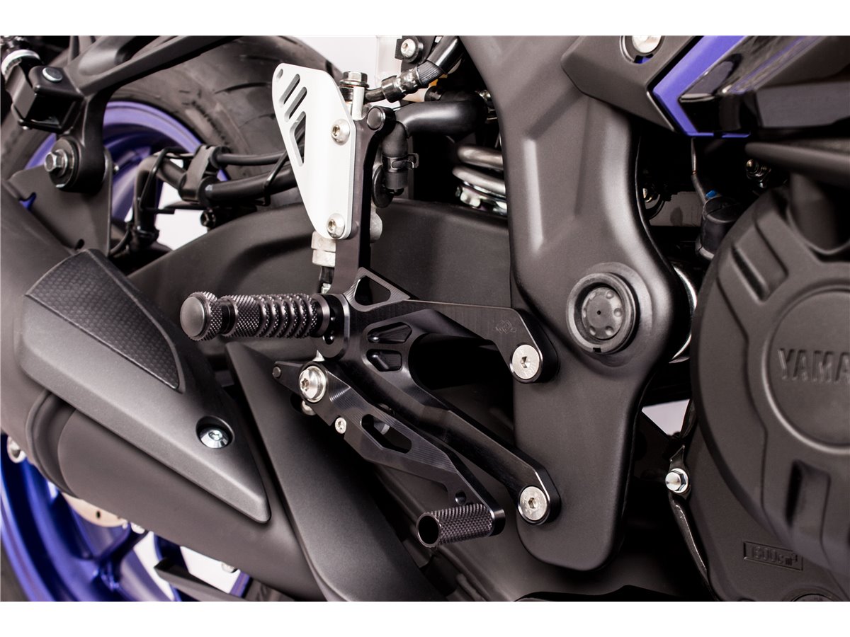 Sistema Di Poggiapiedi Fxr Nero Gilles Yamaha Yzf-R3 R25 Rh07 2015 - 2018