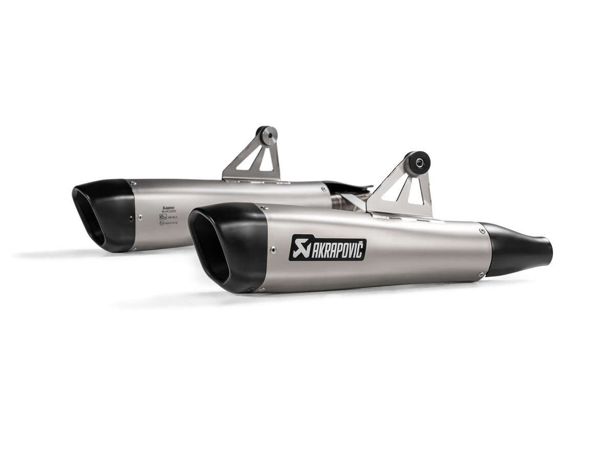 Silencer Exhaust Akrapovič Slip-On Line Titanium Triumph Bonneville T100 (2017 - 2020)