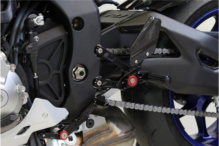 Kit pedane regolabili Mue2 Nero Gilles Tooling Yamaha Yzf-R1 Rn49 2017 - 2019