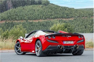 Capristo Ferrari F8 Spider aileron arrière en carbone