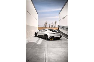 Pot d'échappement terminal Capristo Aston Martin Vantage V8 4.0 Biturbo de 2018