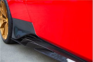 Capristo Ferrari 488/F8 side skirts with wings