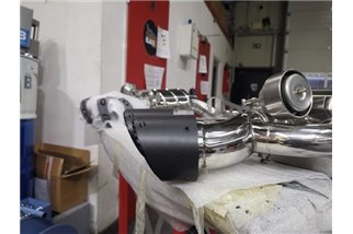 Complete exhaust with carbon beveled end valve (CES3) Capristo Audi rs6 / Rs7 C8