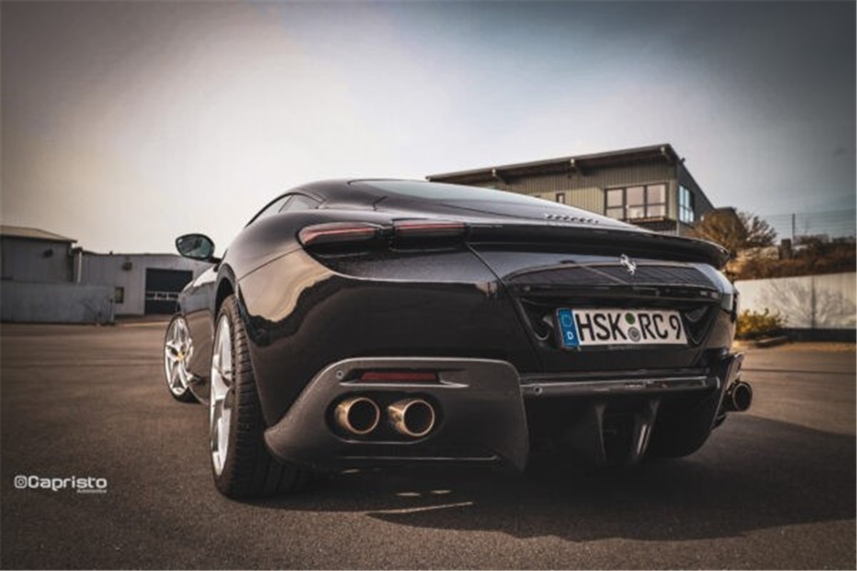 Capristo Ferrari Roma carbon rear diffuser