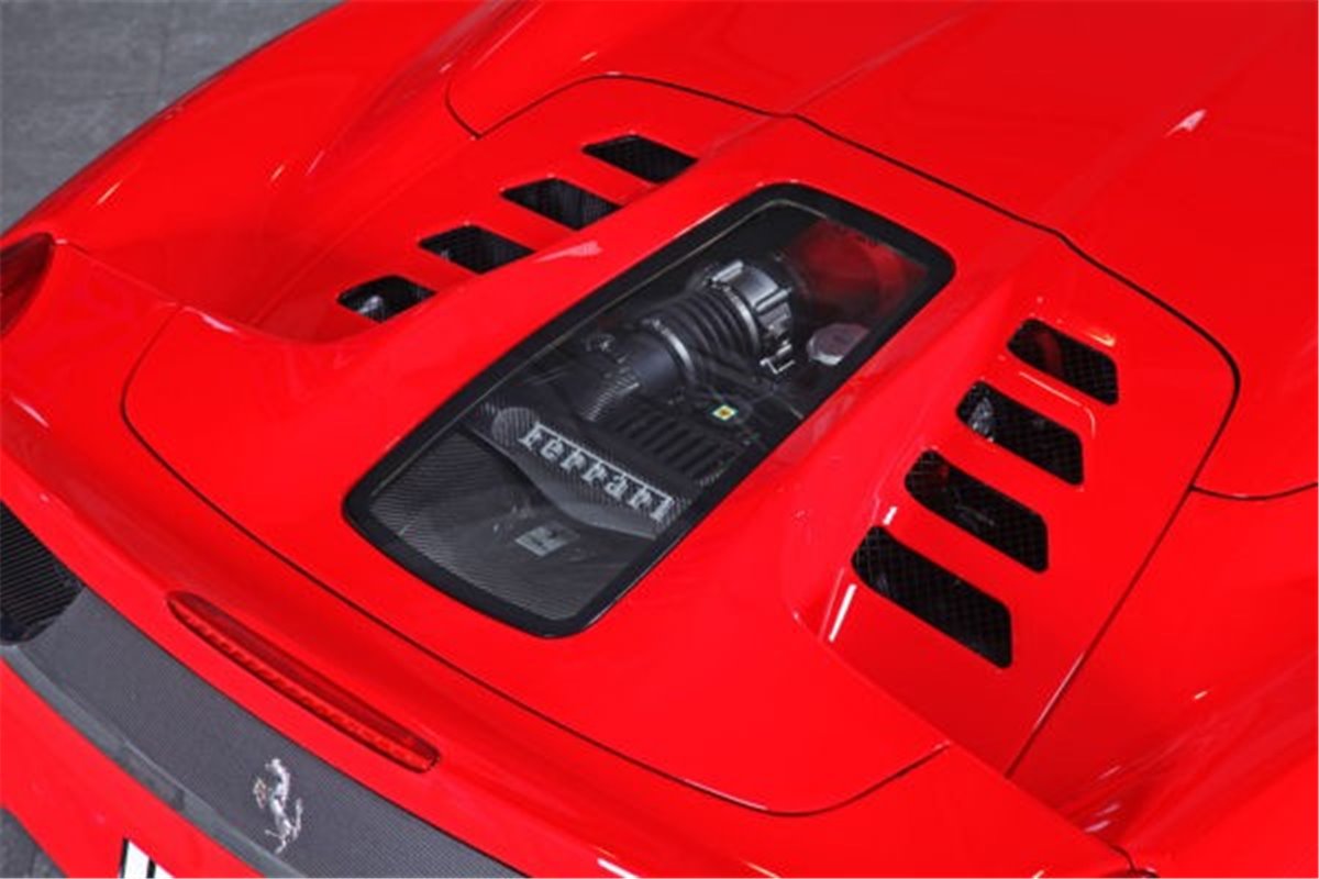 Capristo Ferrari 458 Spider Motorhaube aus Carbon und Glas