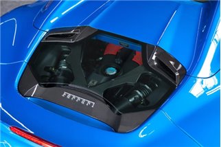 Capristo Ferrari 488 GTS/Pista carbon and glass bonnet