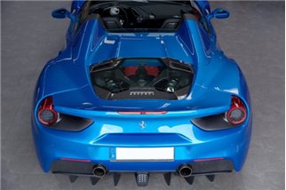 Capristo Ferrari 488 GTS/Pista carbon and glass bonnet