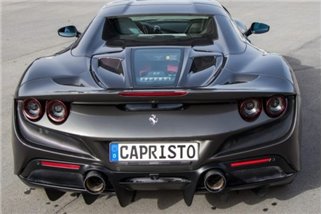 Capristo Ferrari F8 Spider Motorhaube aus Carbon und Glas